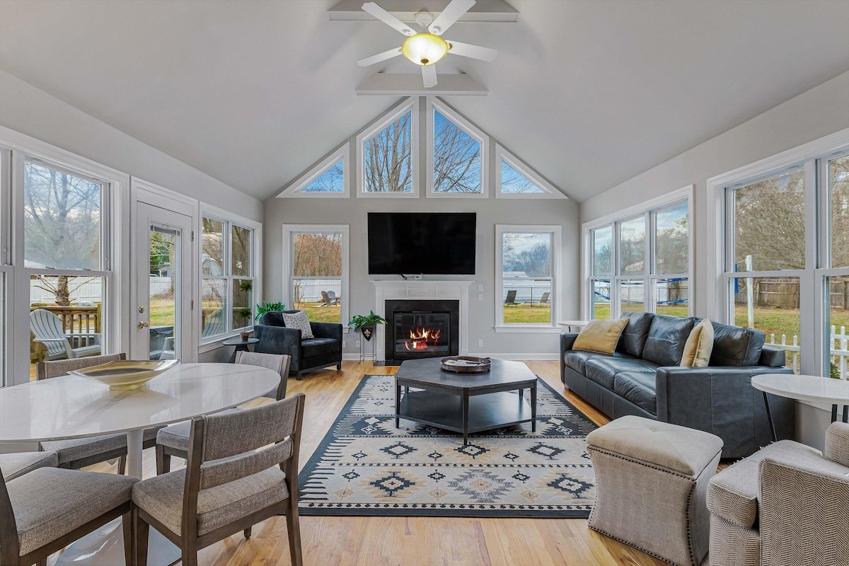 Asheville Home near Airport! Near Biltmore Estate! gallery image 4