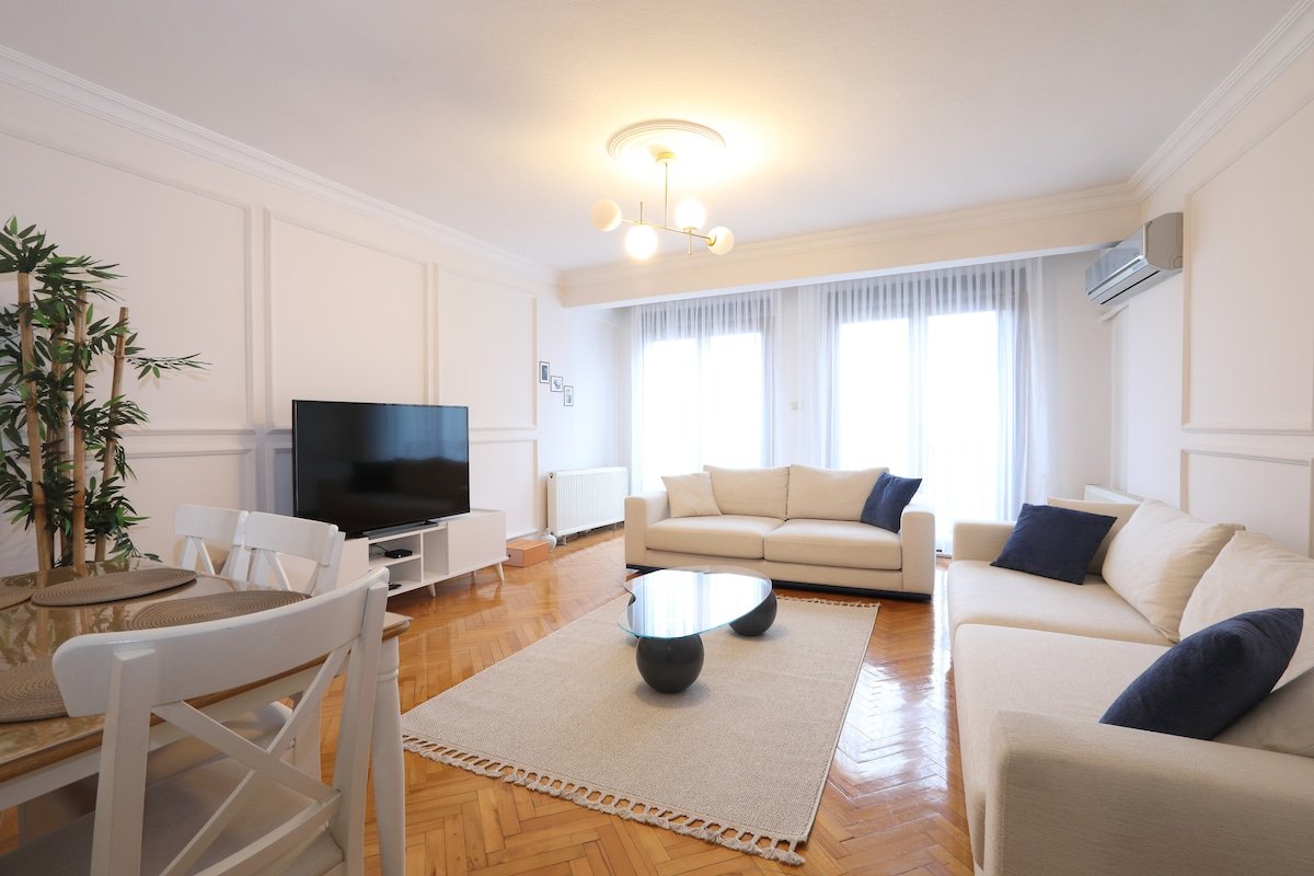 Sea View,Old City,Maiden’s Tower and Metro. gallery image 4