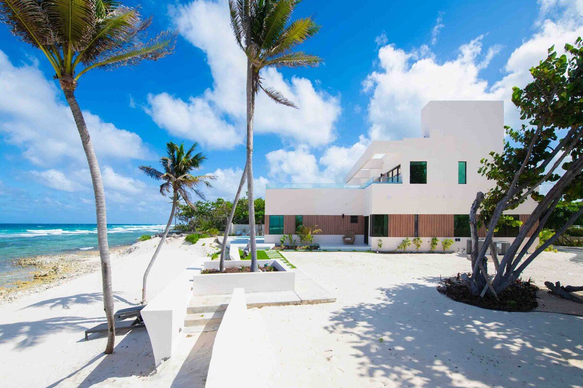 Halcyon Point by Grand Cayman Villas gallery image 2