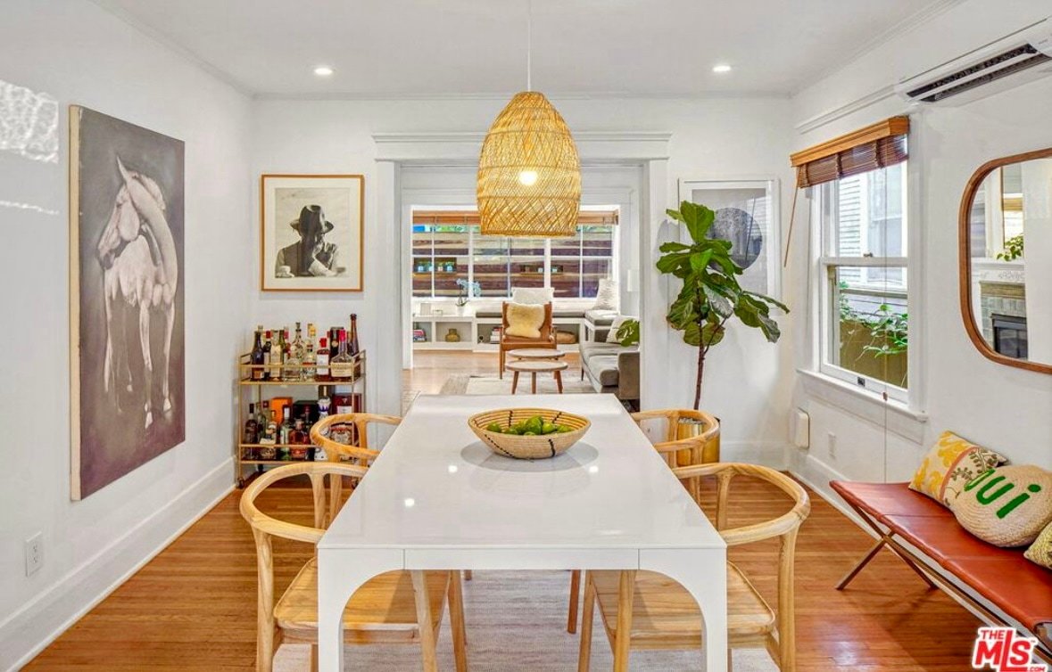 Venice Retreat, Steps to Sand, Patio, Parking gallery image 4