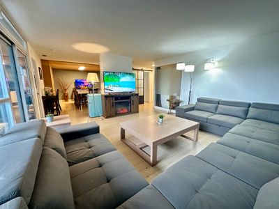 Corner suite Courtyard view 4real beds & 2sofabeds