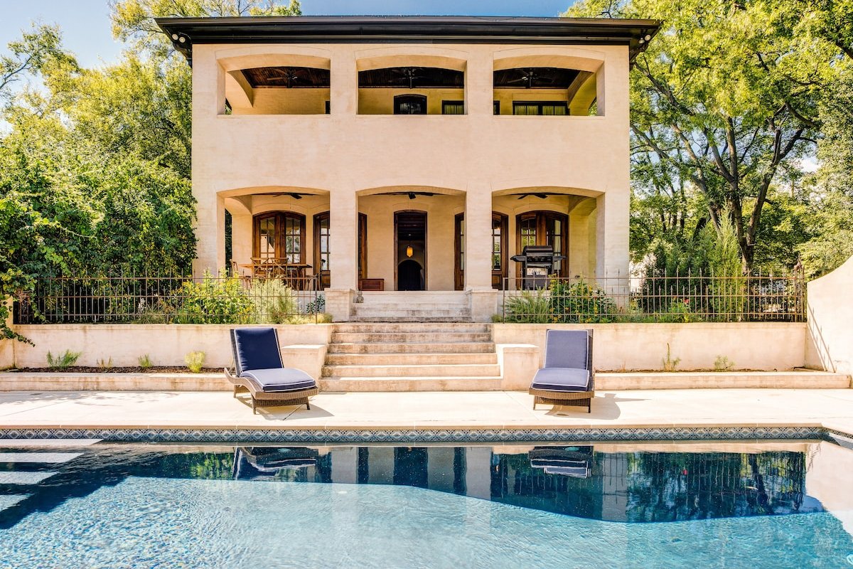 Mediterranean Oasis and Heated Pool gallery image 2