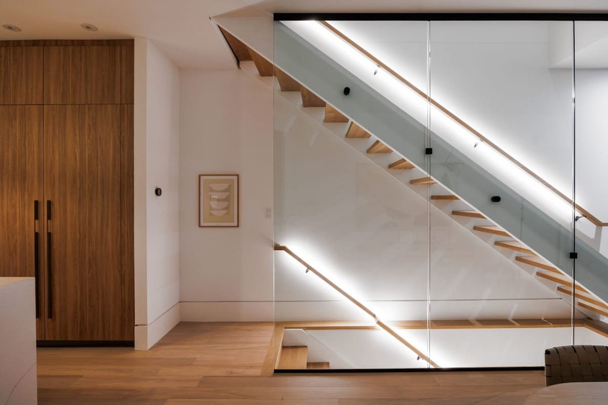 Custom Built Designer Home – 4BR Downtown Toronto! gallery image 4