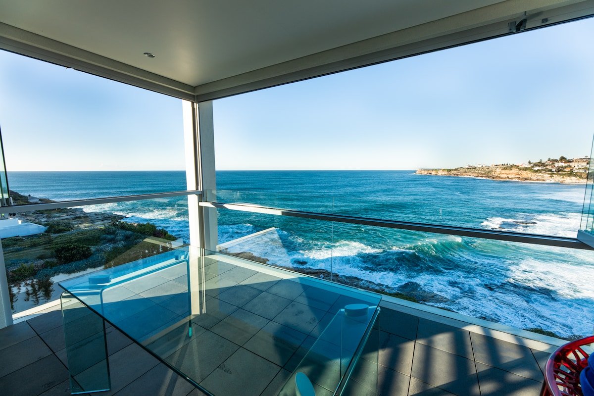 WOW FACTOR GUARANTEED! Fab Bondi/Tama location gallery image 5