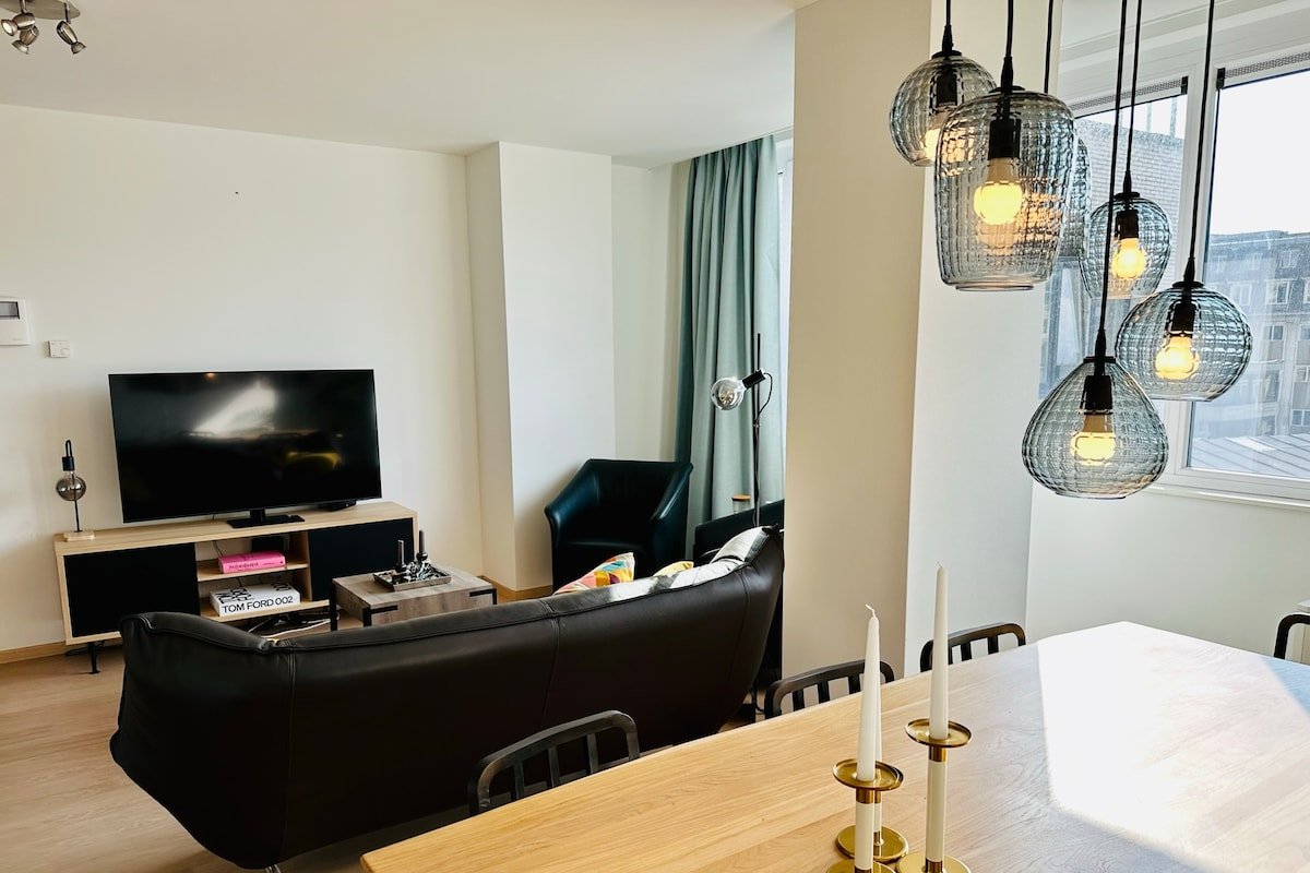 UrbanStay Suites – Grand Place 2 bd Apartment gallery image 4