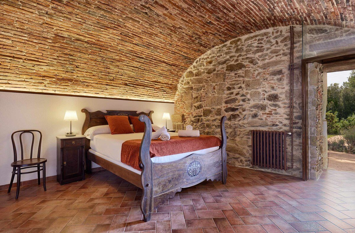 Masia Torre Lloreta S. Xiii – Casa Puig Cargol gallery image 5