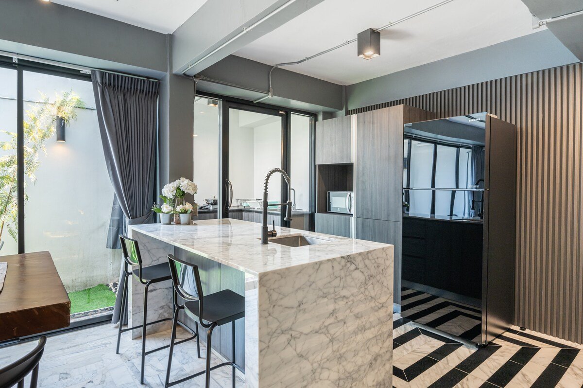 BigHouse 5Bedrooms_7Beds_CityCenter_BTS 800m_7-11 gallery image 5