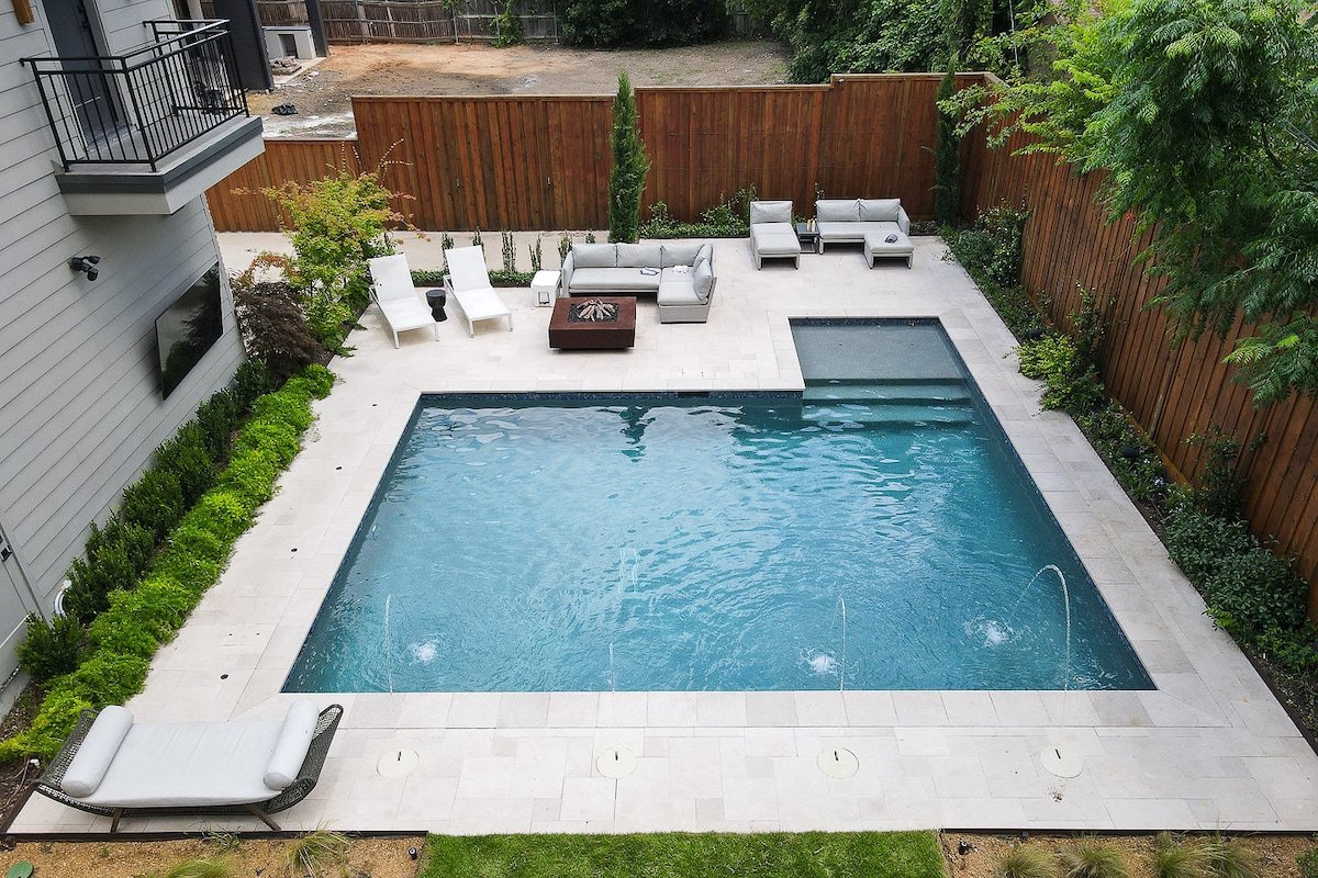 Family Fun DallasTownhome SemiPrivatePool no 4530 gallery image 4