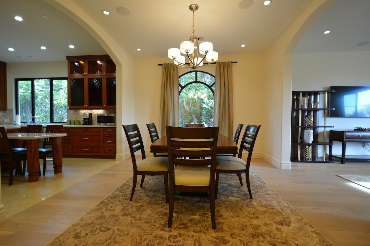 Luxury Penthouse In Century City gallery image 5