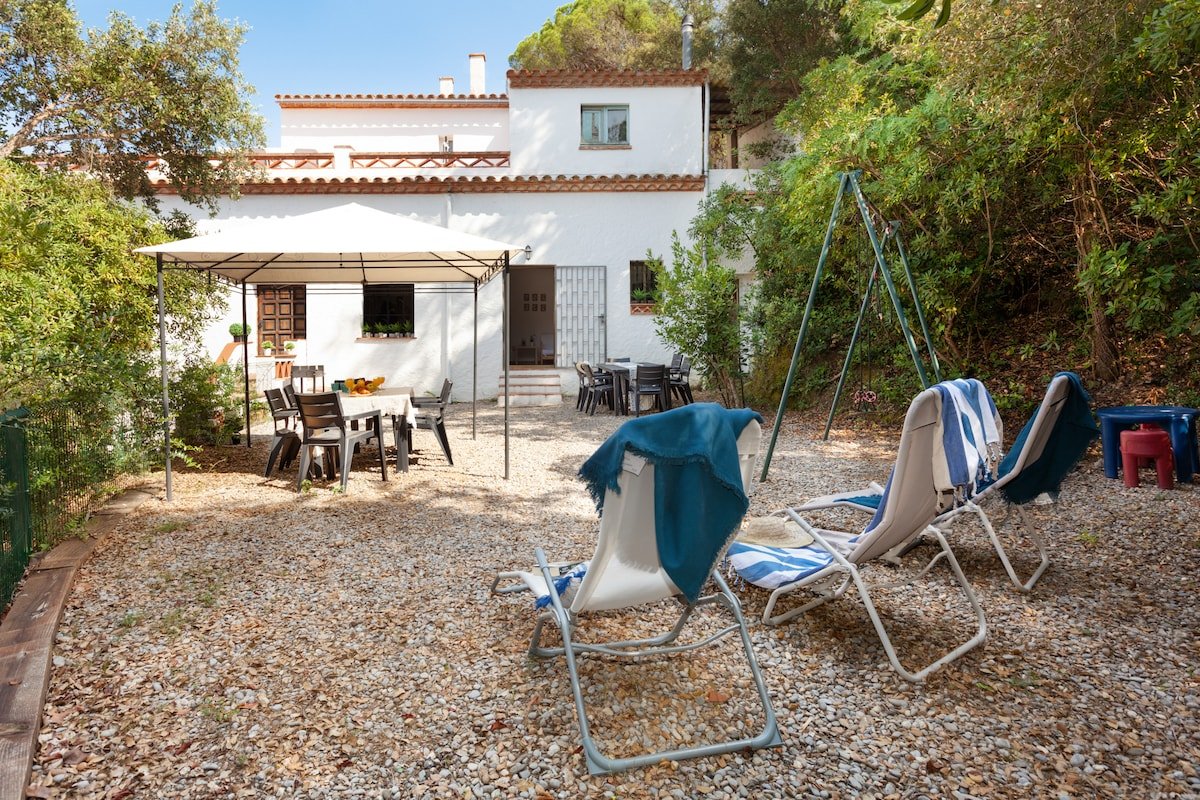 BEAUTIFUL HOUSE in TOSSA DE MAR gallery image 5