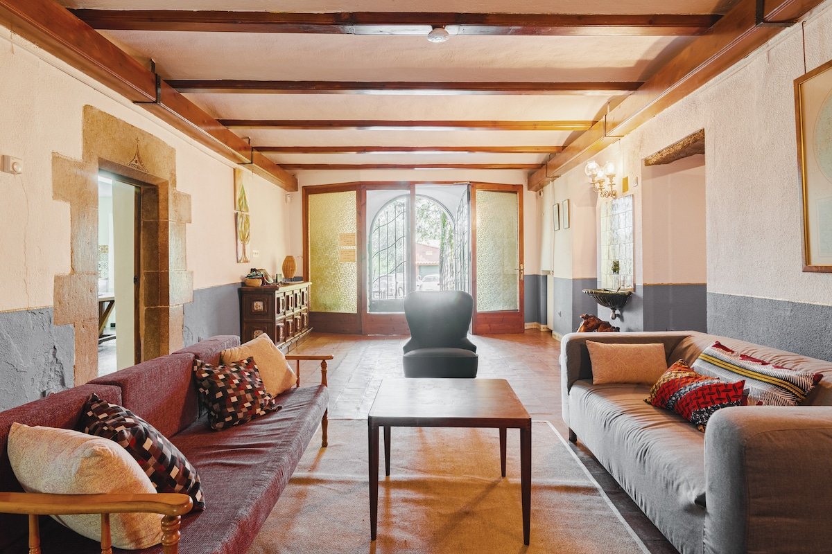 Masía tradicional con piscina. 1 3 plazas gallery image 2