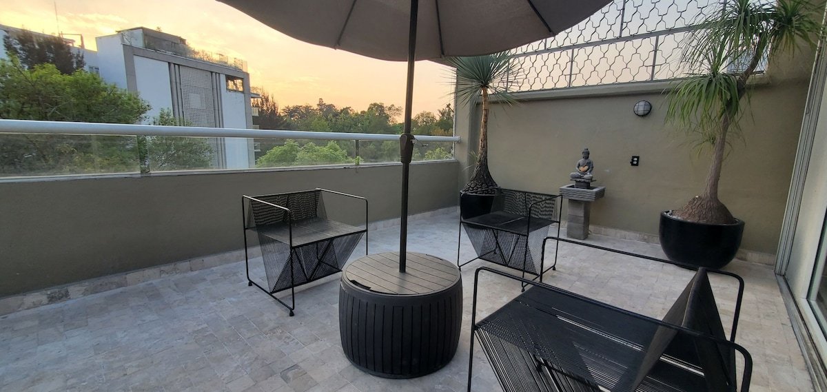 3 Flats. PH, 401, 402 gallery image 2