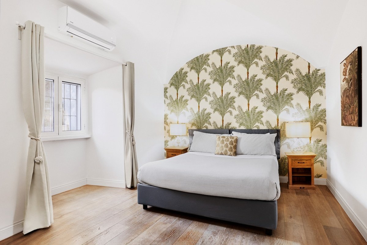 Cozy Apartment by the Colosseum gallery image 5