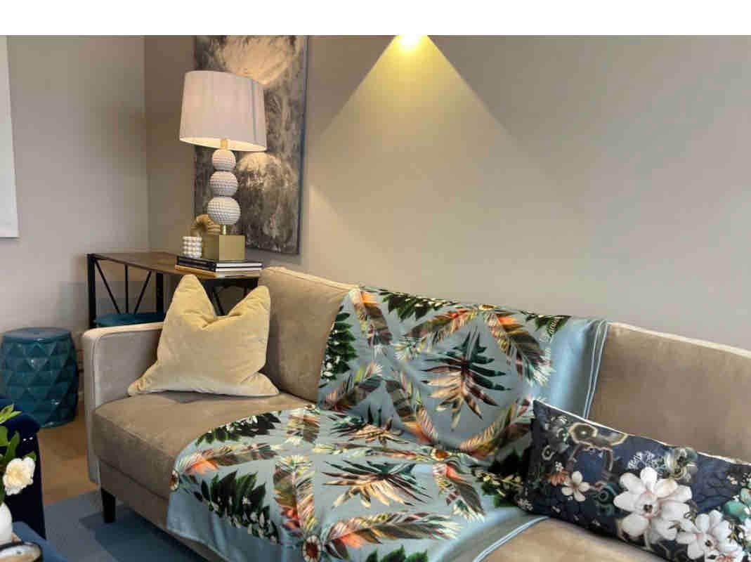 Chelsea & Kensington 4 Bed Townhouse with Parking gallery image 4