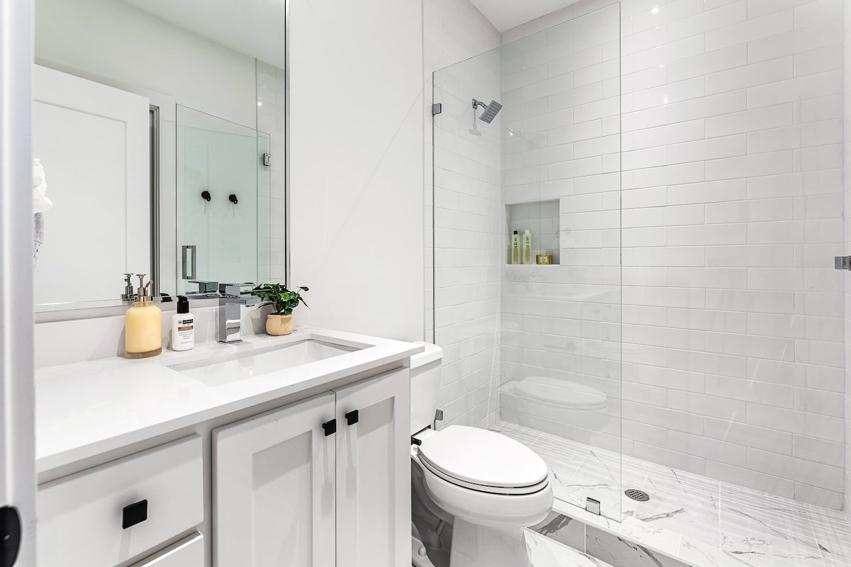 Luxury Modern Home – The Greenville gallery image 4