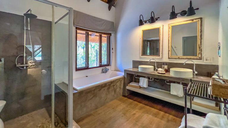 Mushara Lodge Triple Room