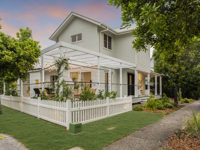 Modern Beach Oasis: Marcoola