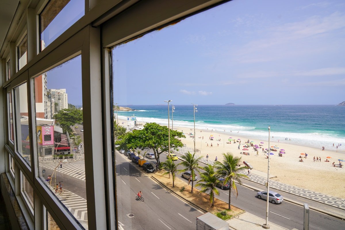 Ocean Front in Ipanema’s best spot – 048 gallery image 3