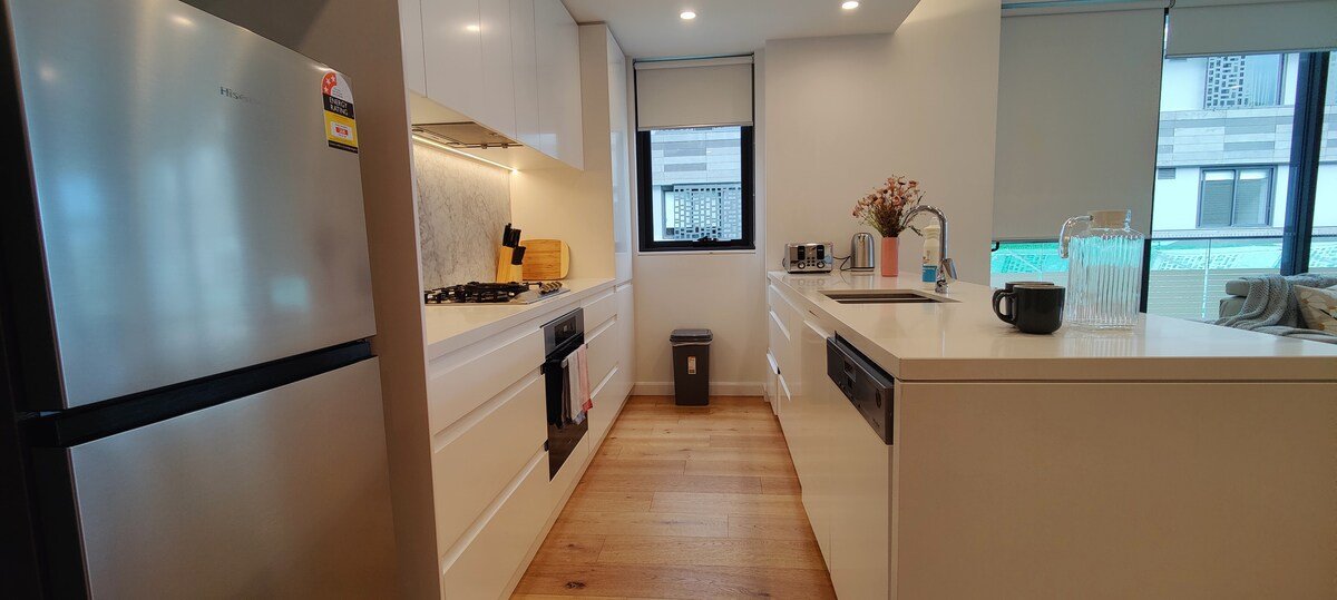 Prime location & High-end 2BR at Chatswood Place gallery image 4