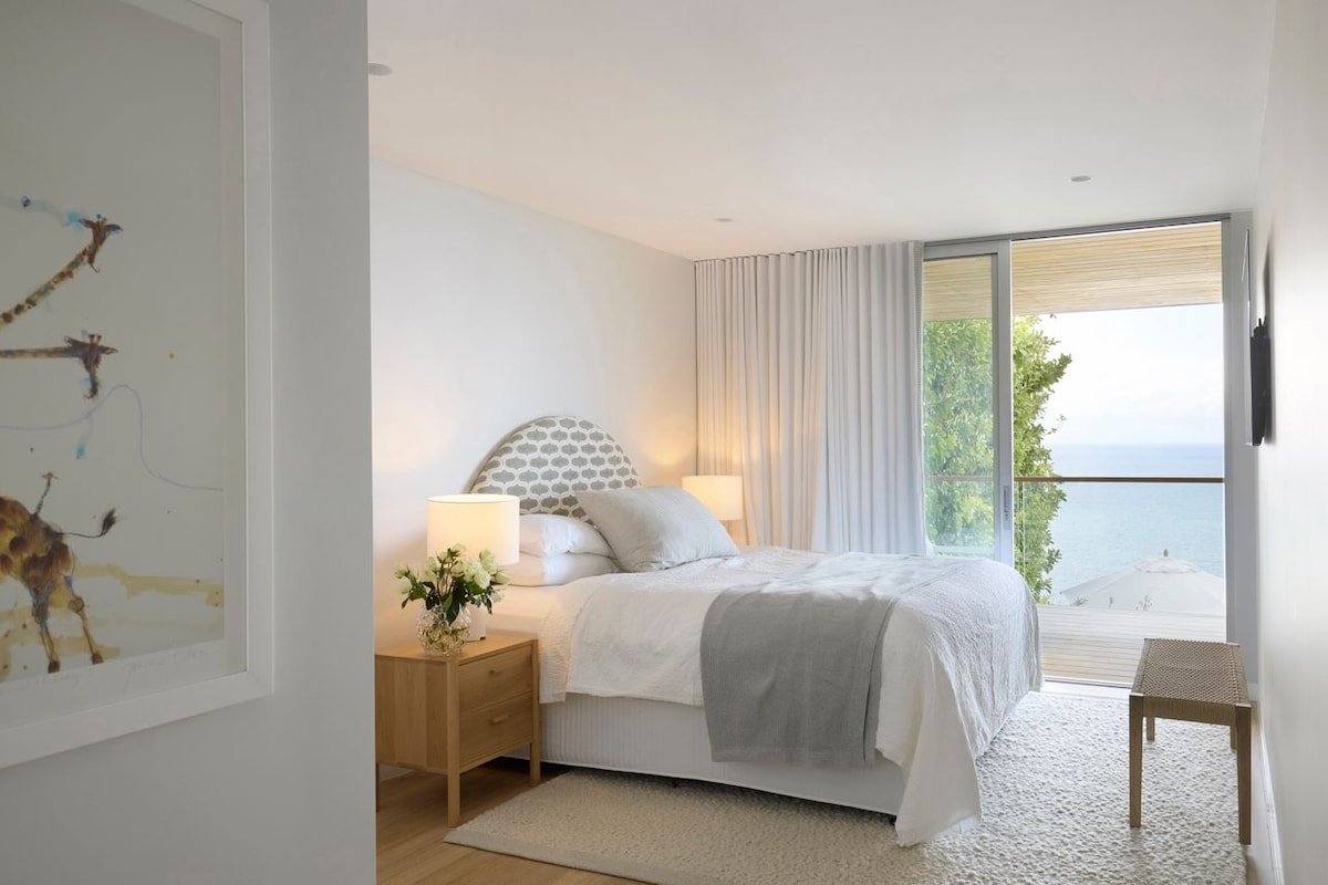 Infinity, Palm Beach gallery image 2