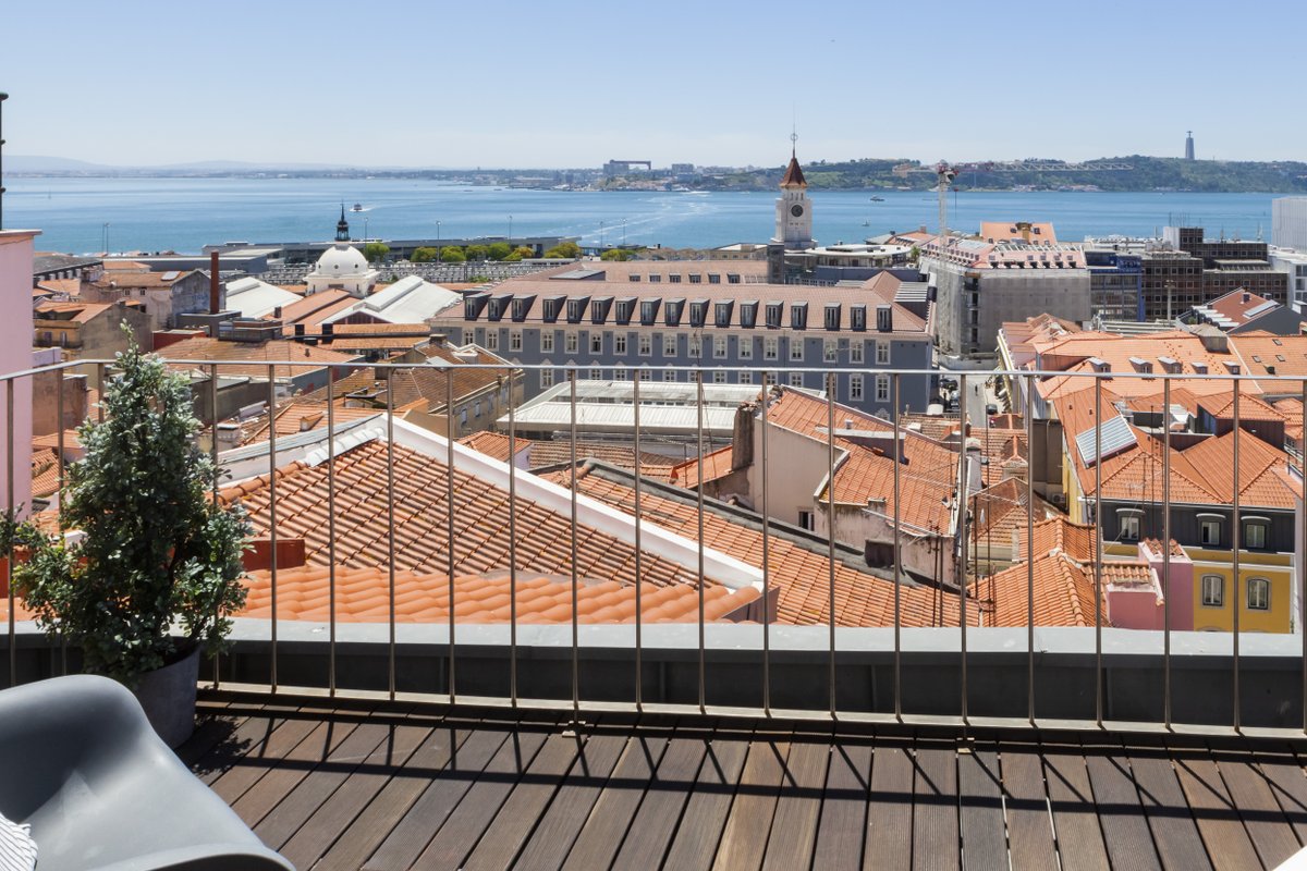 Chiado – TwoTerraces Scenic view- AC-3Bedrs&3baths