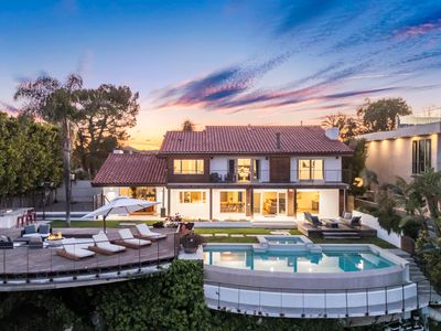 Luxury Bel Air Hideaway with Poolside Views