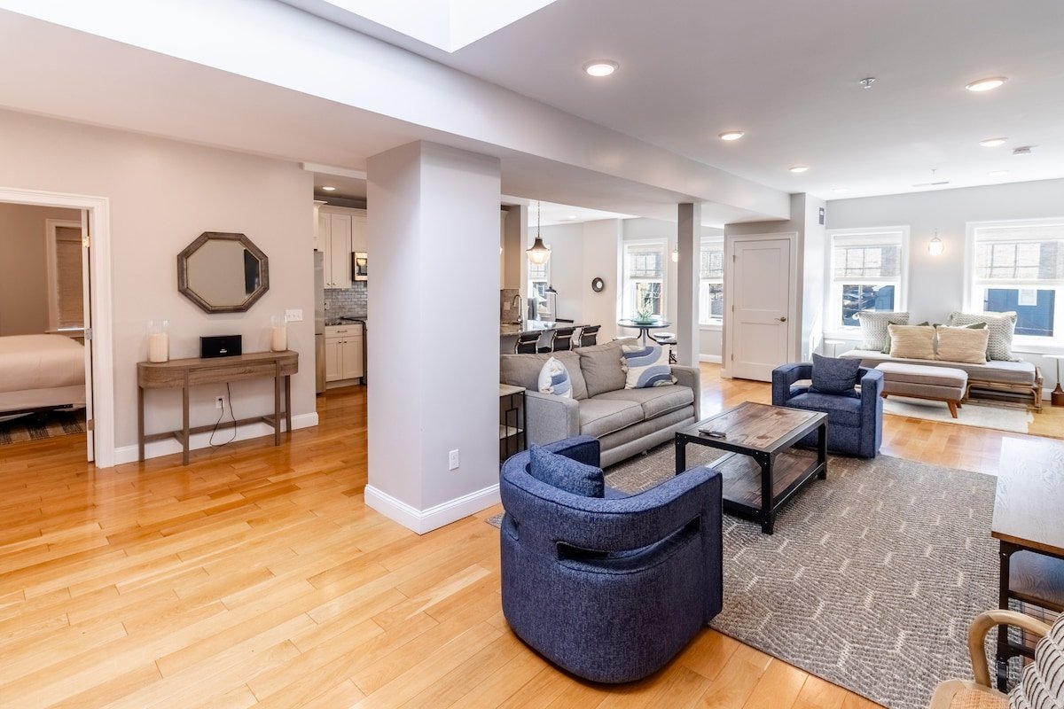 Spacious Top Floor Apartment, St. Mary Church View gallery image 2