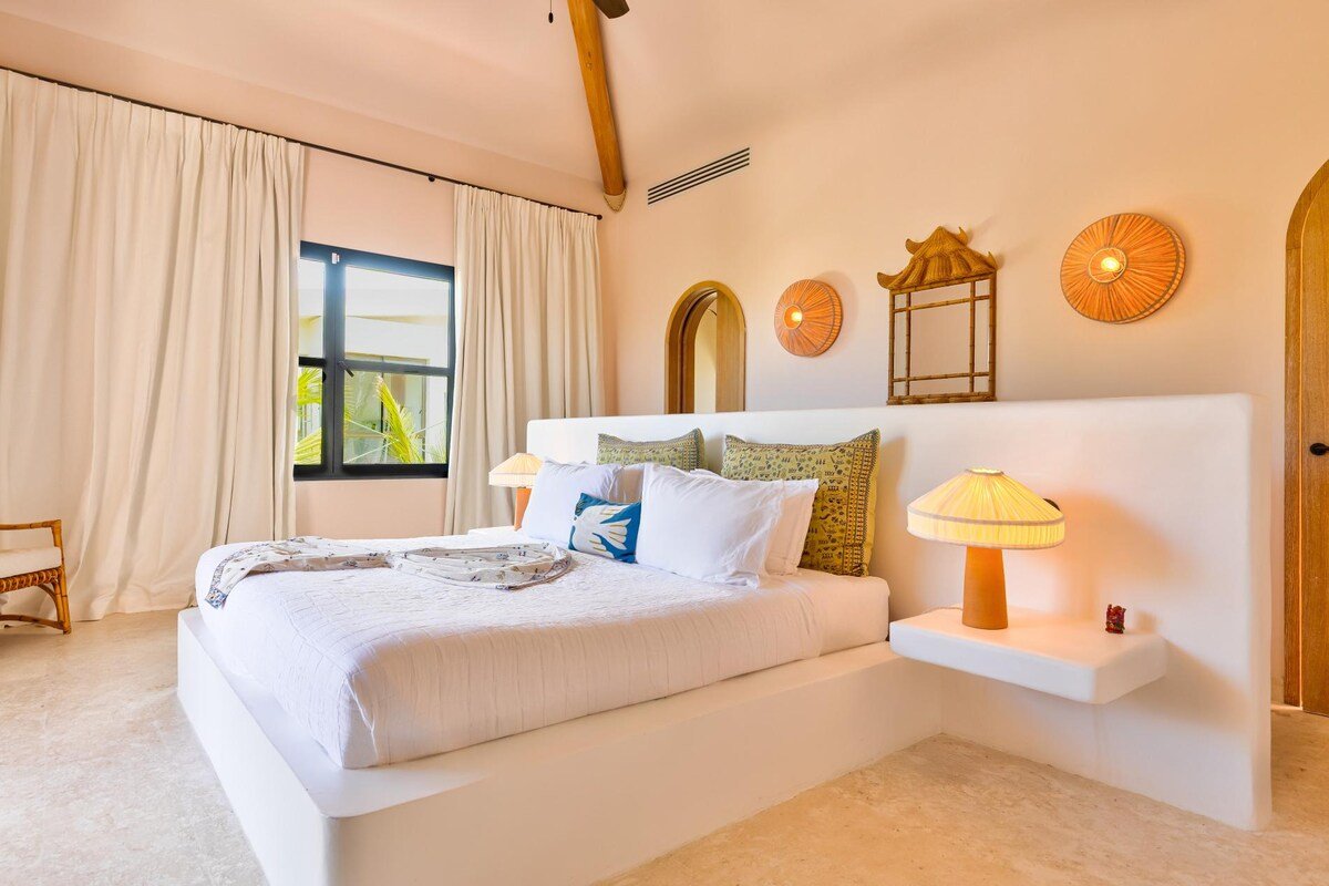 Hacienda La Paloma – Luxurious Tropical Retreat gallery image 3