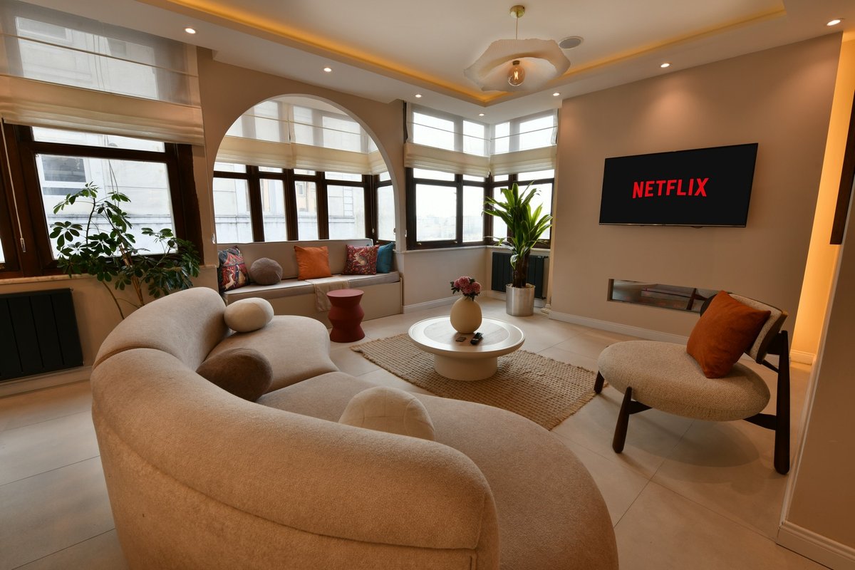 Chic &Modern 2BR .AC.@Taksim sq