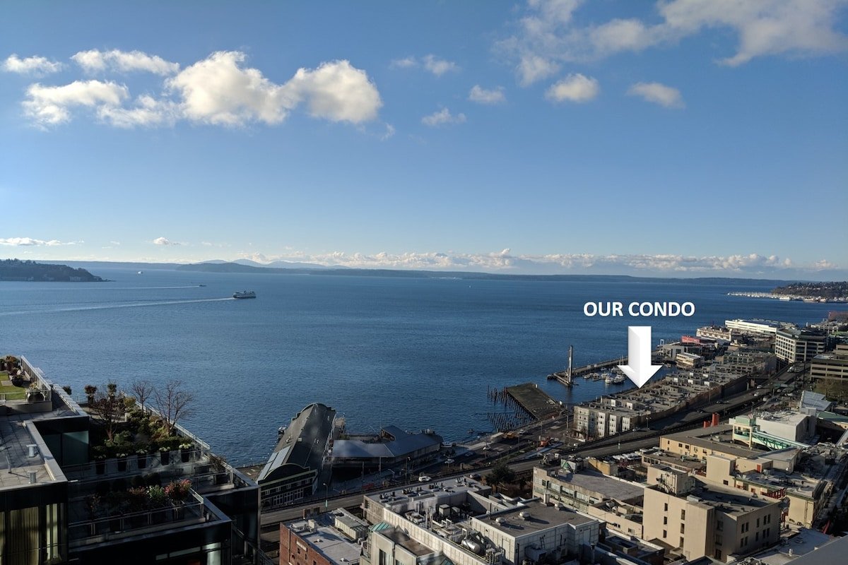 Incredible Waterfront Condo Near Pike Place Market gallery image 2