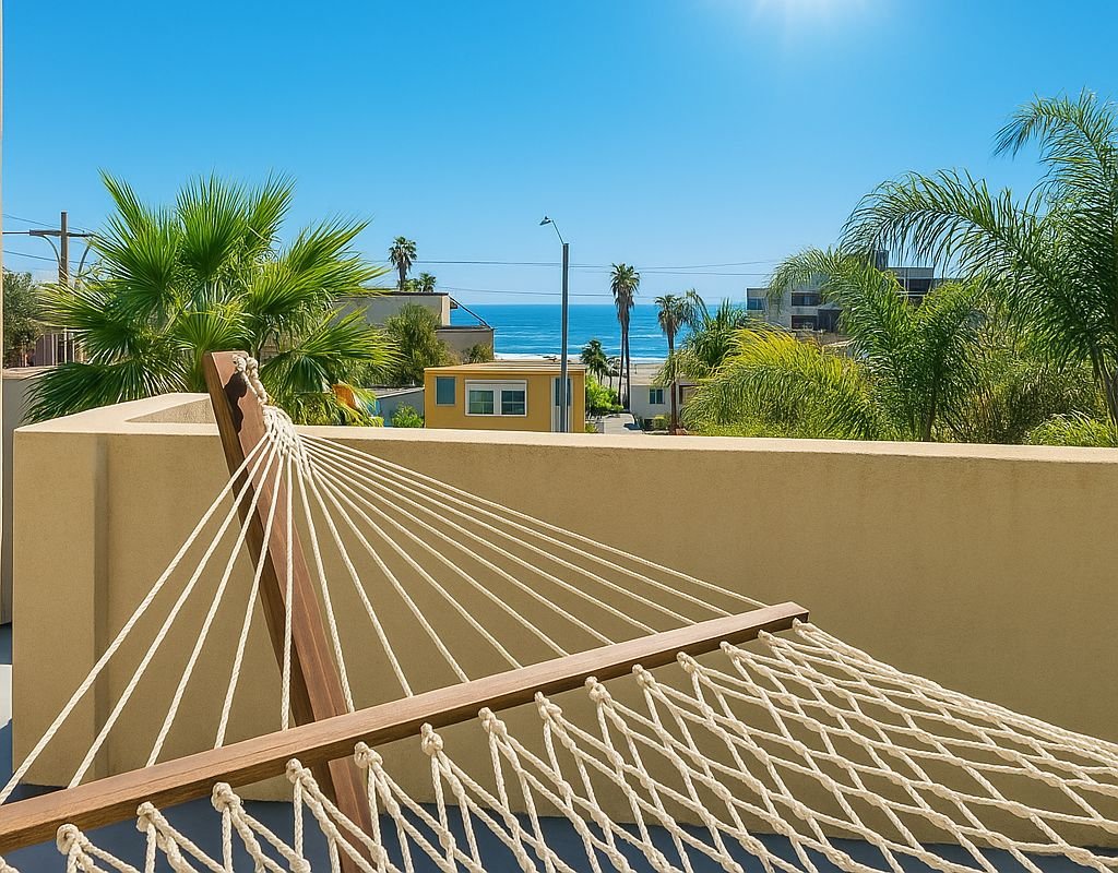 Massive Oceanview 6BR Penthouse + Rooftop Decks gallery image 5