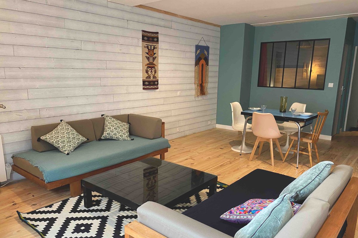 Immeuble de 4 Appartements t2 gare 14 couchages