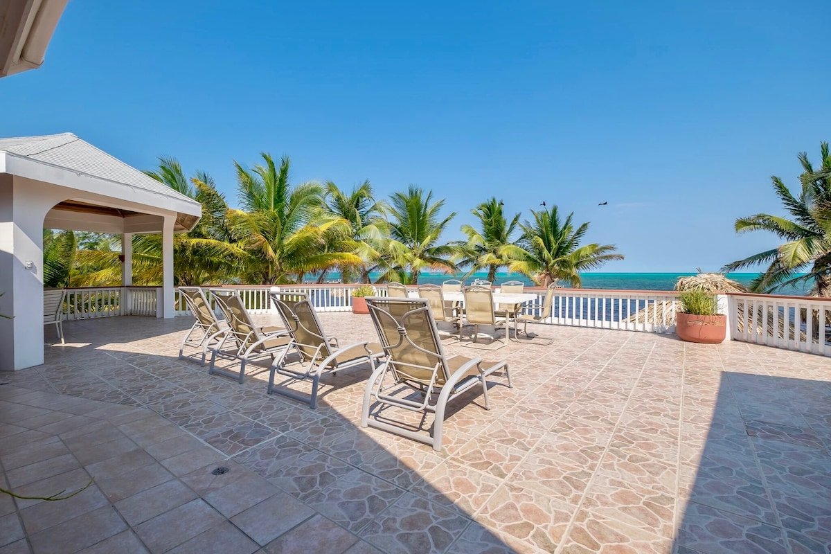 8BR on beach: private pool, views! gallery image 4