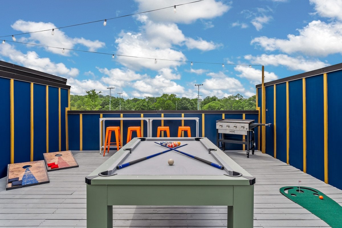 Chic Escape · 2mi to DT · Billiards · B-Nashy gallery image 5