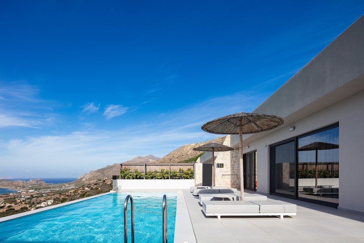 Villa Niso I Luxury villa with stunning seaview gallery image 4