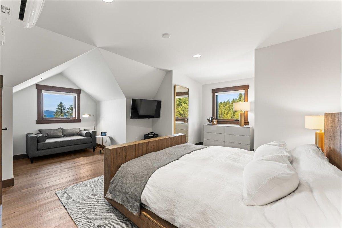 Luxurious 5 Bed / 6 Bath | Residence 112 gallery image 4