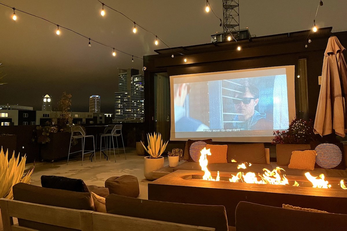 Penthouse with Private Rooftop! Hot Tub, Fire pit gallery image 5