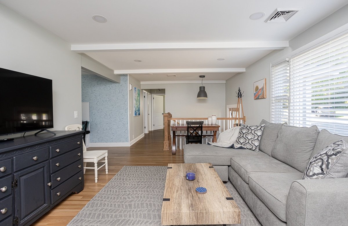 Relaxing Home Close To Beach gallery image 3