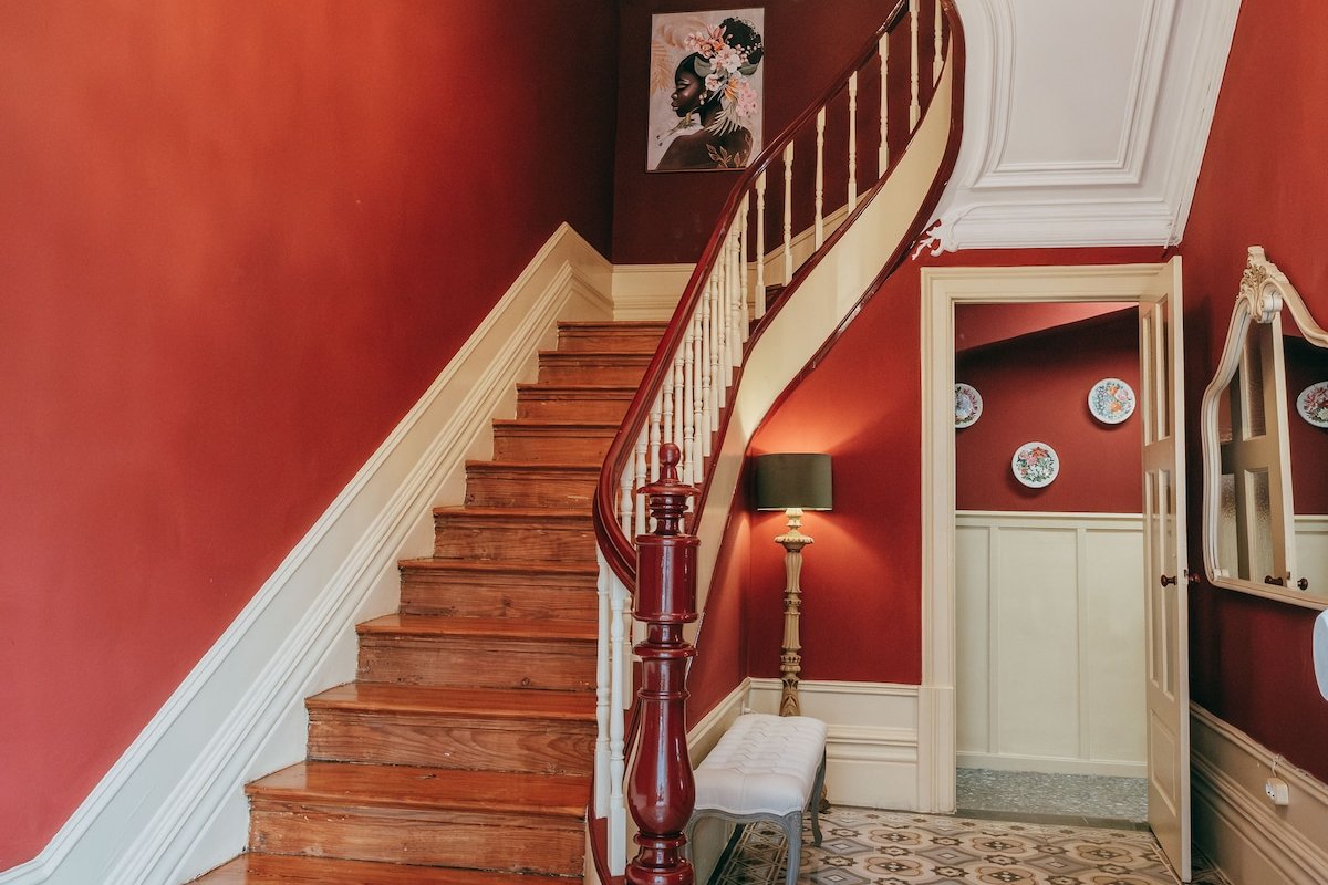 “Vintage Beach House” gallery image 2