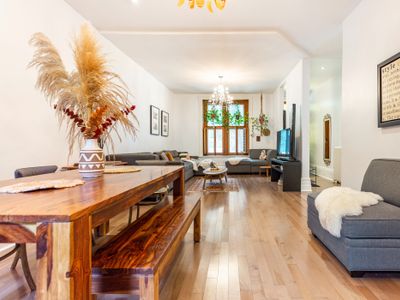 Victorian house, heart of downtown CITQ#301085