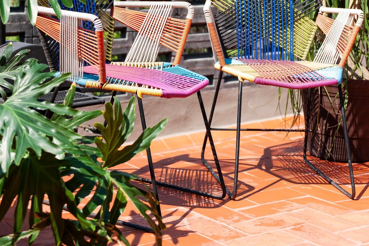 Restored glamorous 20’s Apt. W/ Rooftop terrace gallery image 5