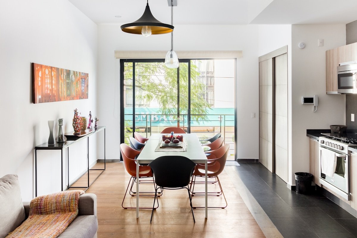 Spacious Roma Apartment w/ Private Terrace & Grill gallery image 2