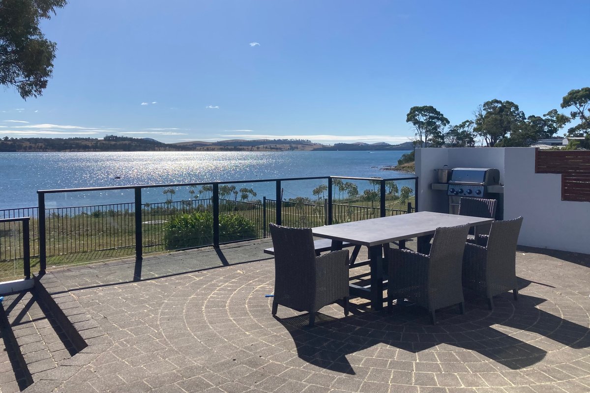 Relaxing Ocean Front Beach House