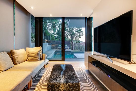 Photo 4 of Hildene Haven accommodation in Tamboerskloof, Cape Town with 4 bedrooms and 4 bathrooms