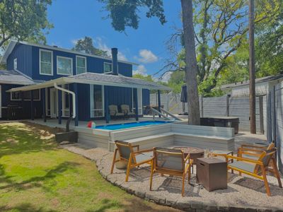 Cozy Oasis | 9 Beds | Fire Pit, Hot Tub, Movie Den