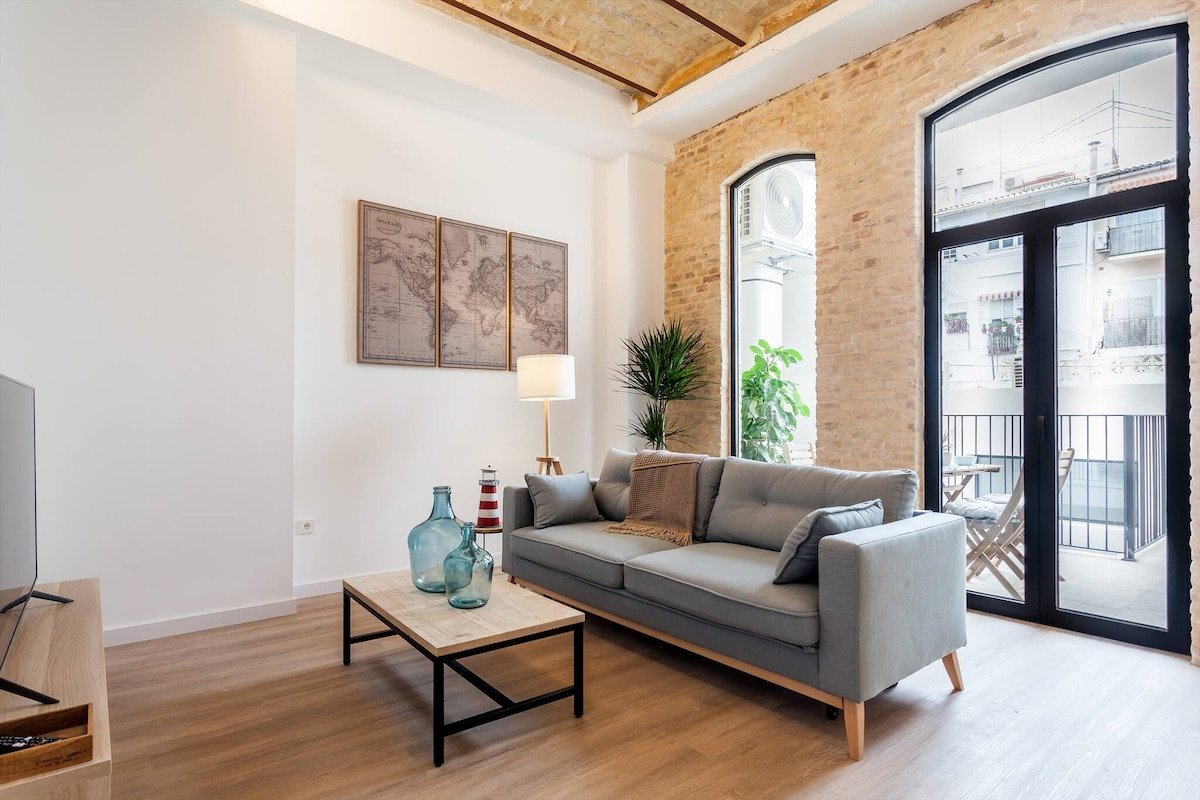 2bd Apt with Terrace. Ruzafa 1b gallery image 3