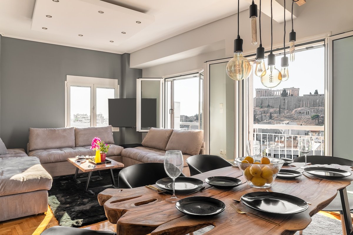 Acropolis Eclipse gallery image 2