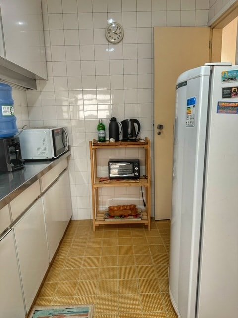 Ap 2 qtos Ipanema claro entre 3 praias c/ garagem gallery image 4