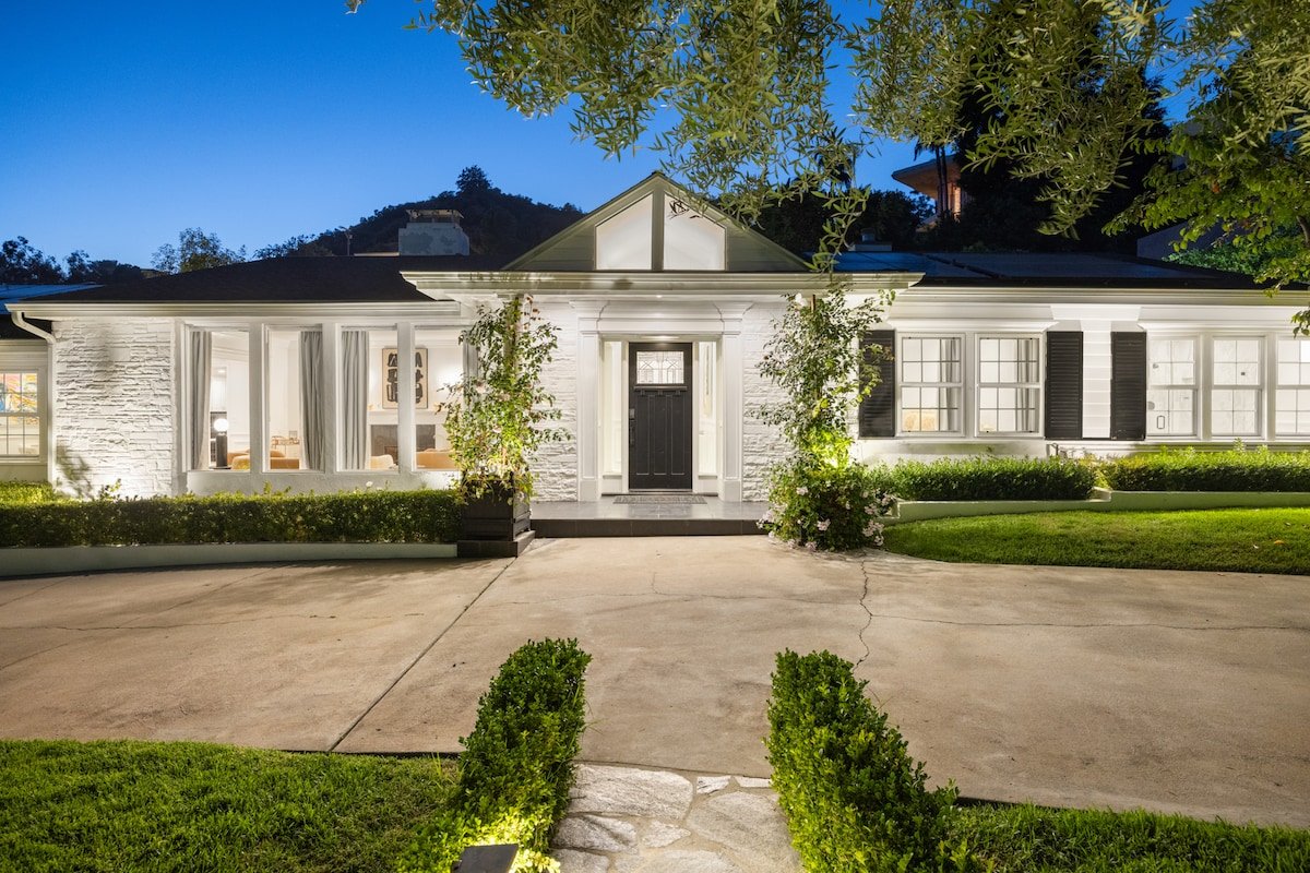 Belmont Beverly Hills by Stay Awhile Villas gallery image 3
