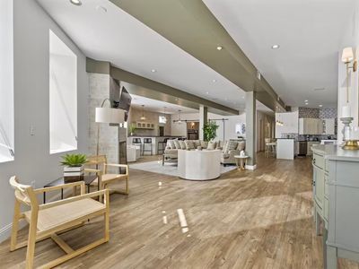 The Shaker – Huge Luxury Loft with City Views!